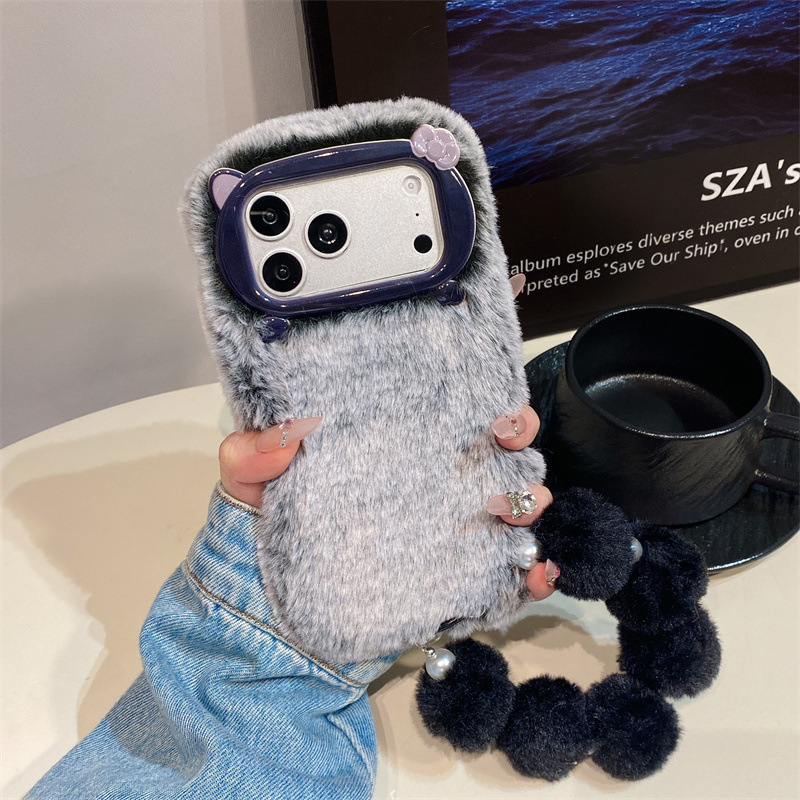 Étui de téléphone en peluche d - Phone Cases Iphone 13 avis et prix